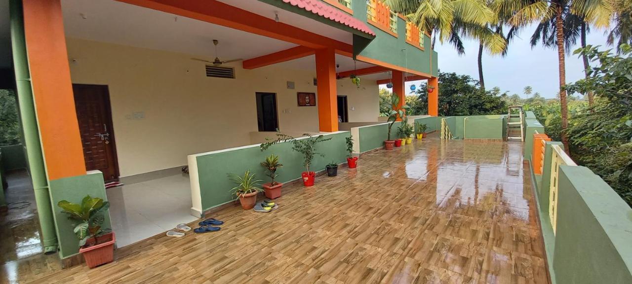 Saptami Hampi Homestay Exterior photo